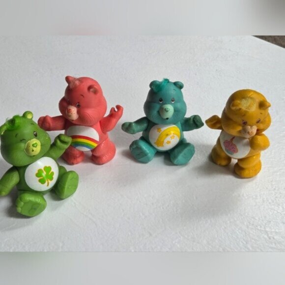Vintage Posable Care Bear: Birthday Bear - Picture 13 of 13